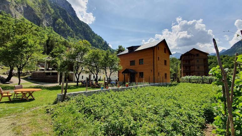 Guesthouse Mehmeti Valbone Exterior foto