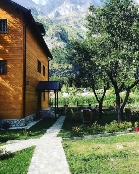 Guesthouse Mehmeti Valbone Exterior foto